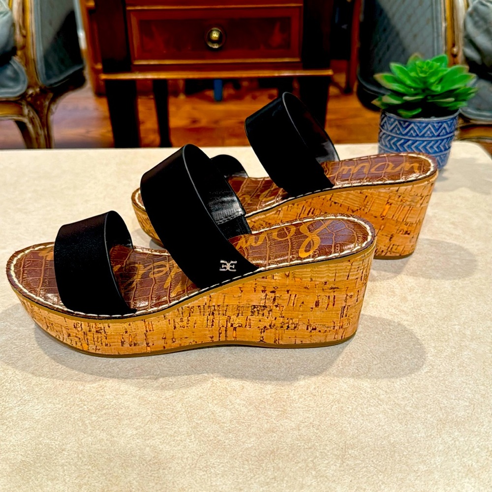 XSOLDX Sam Edelman black leather and cork wedge sandal